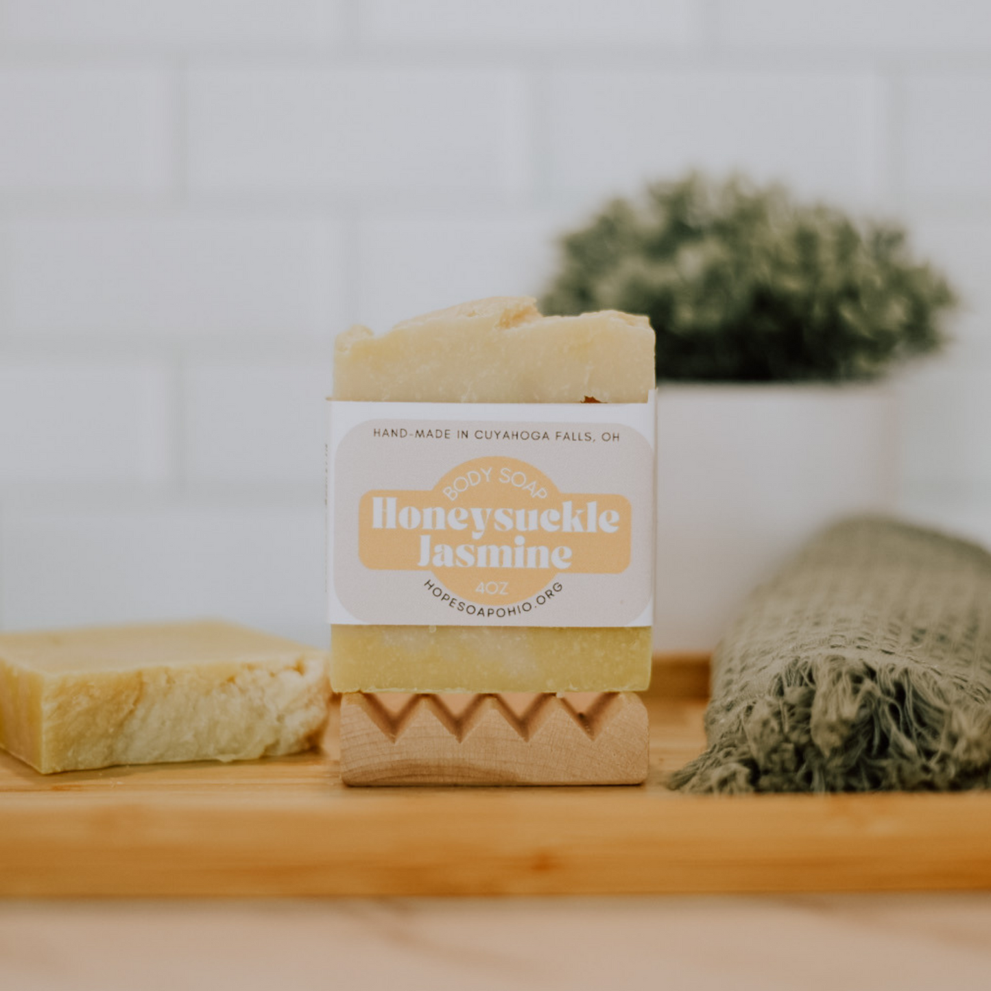 Honeysuckle & Jasmine Body Bar - HOPESOAPOHIO