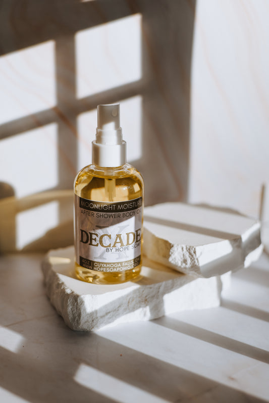DECADE Moonlight Moisture After Shower Body Oil Spray