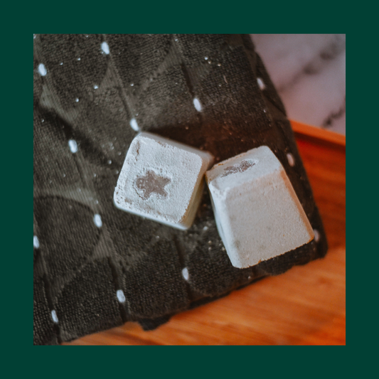 Gingerbread and Caramel Bath Bomb